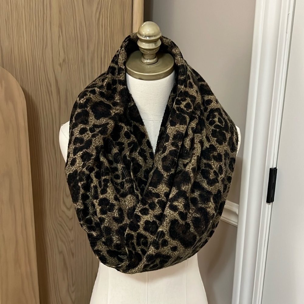 Michael Kors Infinity Scarf